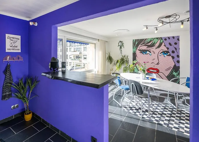 Pop Art Loft Ueber Den Daechern Von * Κόμπλεντς